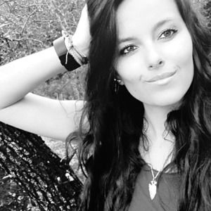 Meet your Posher, Shea